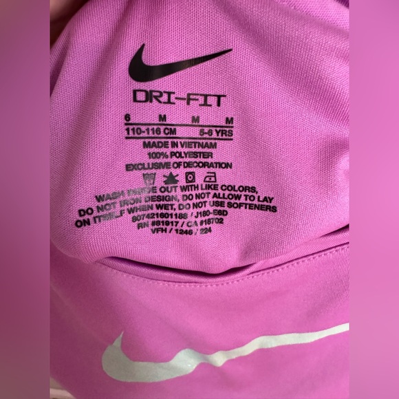 Girls size 6 Nike skort and top outfit - Picture 4 of 7